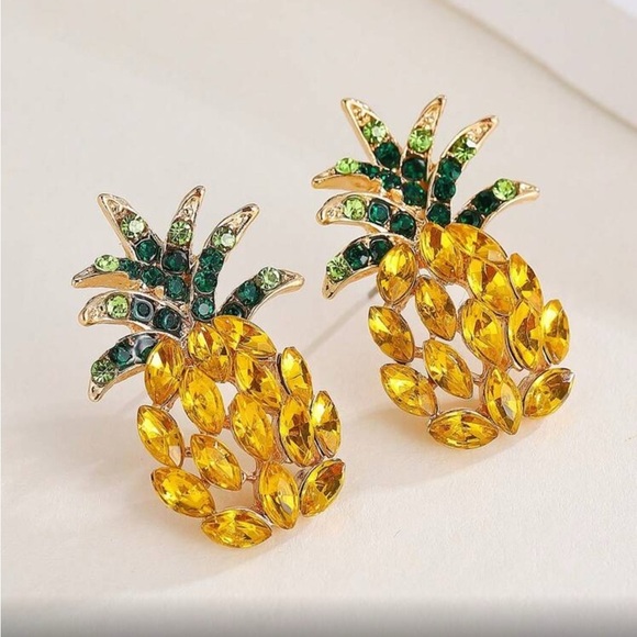 ✨NEW Gold and Green Pineapple Rhinestone Crystal hypoallergenic Earrings - Picture 3 of 5